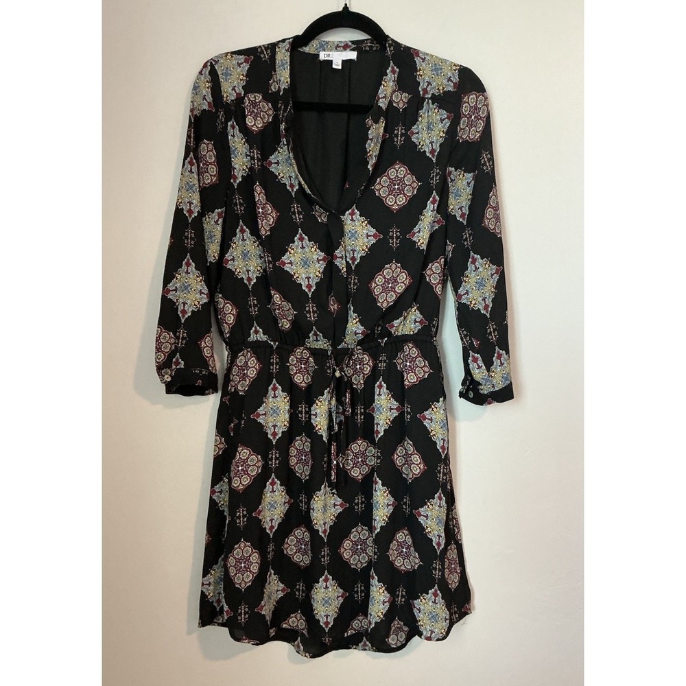 DR2 By Daniel Rainn Black Multi Tile Print V Neck Knee Length Dress S
